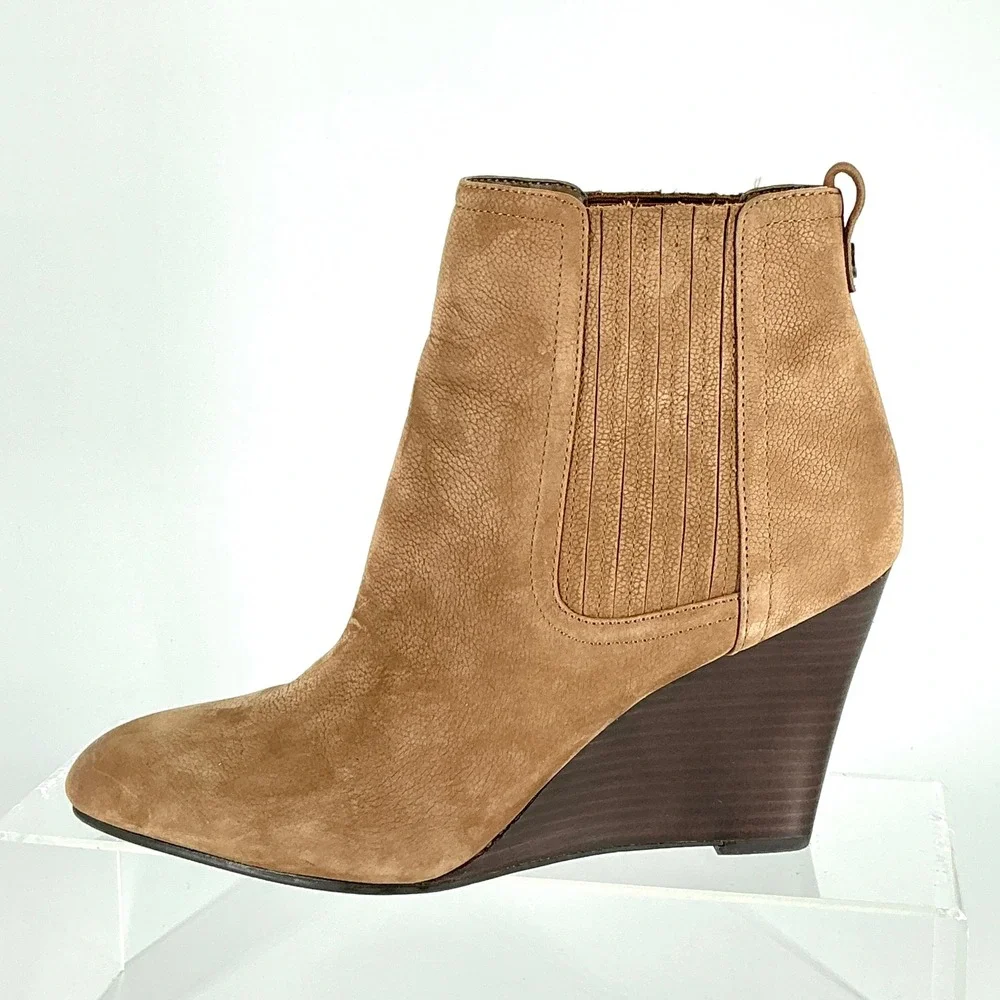 Sam Edelman Size 9.5 Tan Suede Wedge Ankle Boots Almond Toe Elastic Gore Gillian